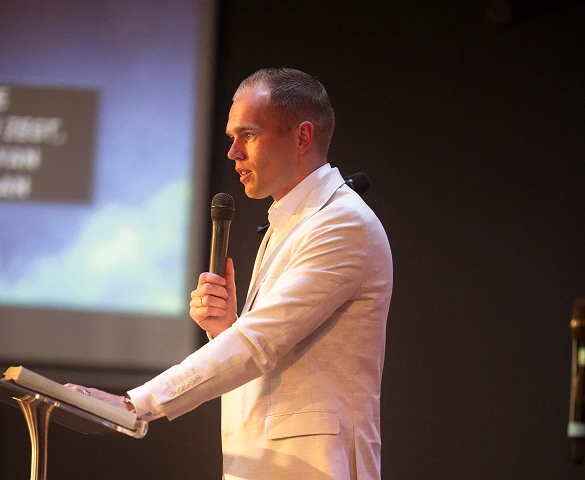 Veritas Academy Tom van Hoogstraten | 27 sept.